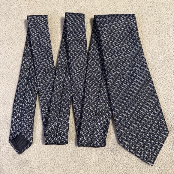 Brooks Brothers Other - Brooks Brothers Made in USA Tie Navy Blue Gray Weave 100% Italian Silk